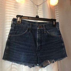 dark blue vintage wrangler shorts
